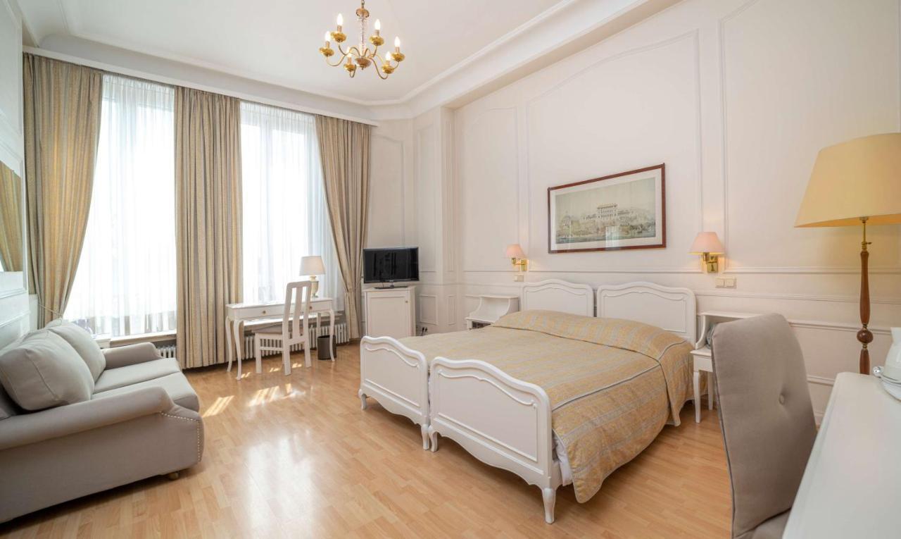 Hotel Grand Cravat 4*